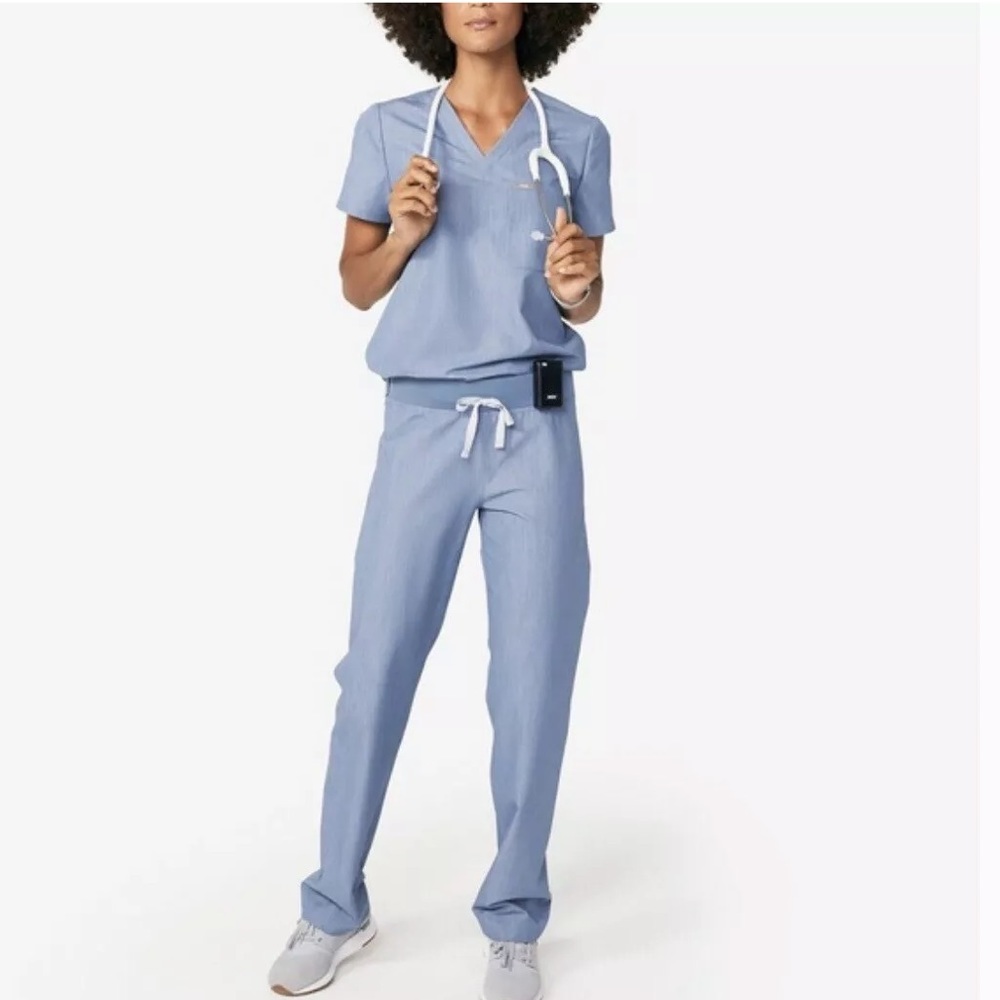 NWT Kade Cargo Figs